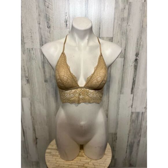 Nude laced top - Picture 1 of 4